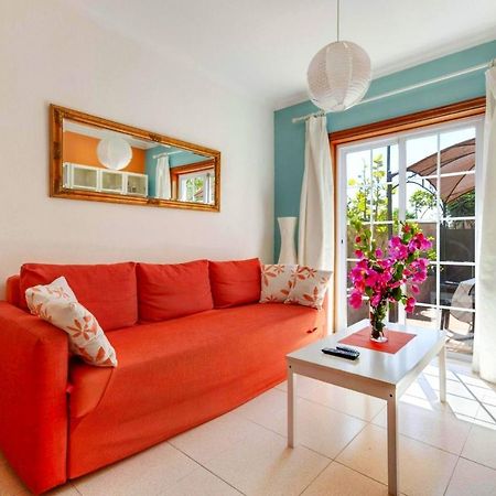 Remarkable 2-Bed House In Arona Arona  Exterior foto