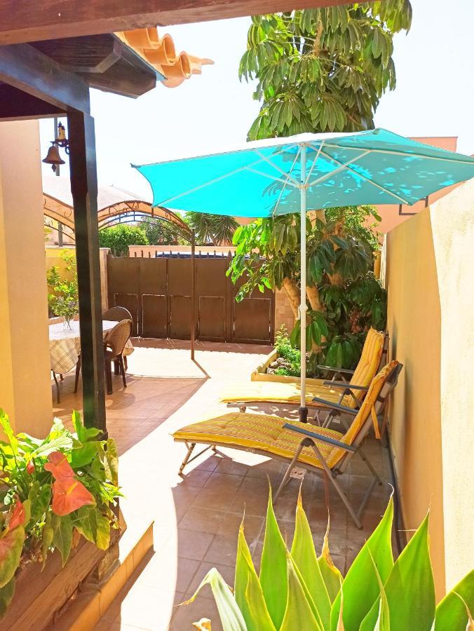 Remarkable 2-Bed House In Arona Arona  Exterior foto